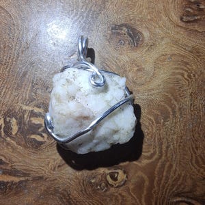 Draht Gewickelt Stein Anhänger Schutz Talisman Pagan Schmuck Seehexe Amulett Erdmagie Halskette