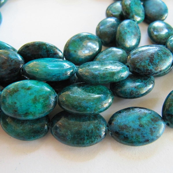 17mm CHRYSOCOLLA Stone Beads in Blue Green and Teal Shades, 17mm x 13mm, Flat Puffy Ovals, Dyed Gemstone, 5 Focal Beads, DIY Jewelry Beading