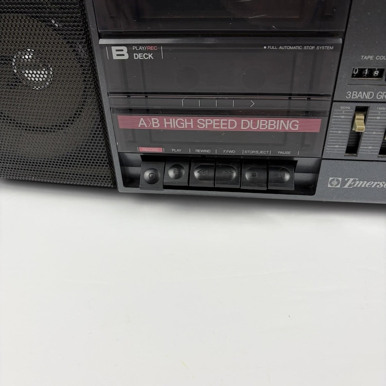 Vintage Boombox Emerson CTR961 AM/FM Dual Cassette Stereo Radio 20" - Tested image 8
