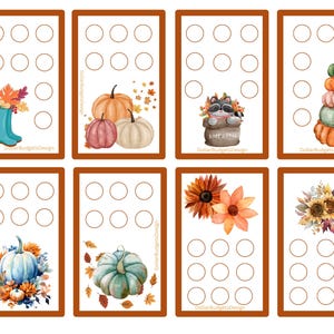 Könnte beinhalten: Acht rechteckige Karten mit orangefarbenen Rändern, jede mit einem Raster aus neun Kreisen zur Sparverfolgung. Die Designs zeigen Aquarellillustrationen von Kürbissen, Sonnenblumen, einem Waschbären im Korb und Herbstlaub mit dem Text DollarBudgetsDesign.