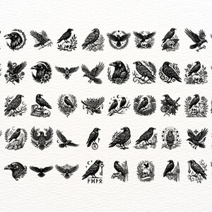 Puede incluir: Una colecci&oacute;n de cincuenta ilustraciones en blanco y negro que muestran cuervos en diversas posturas, posados sobre cr&aacute;neos, ramas y llaves, rodeados de elementos florales, celestiales y geom&eacute;tricos, presentados en una cuadr&iacute;cula sobre fondo blanco.