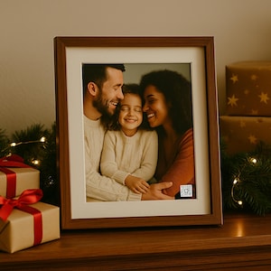 Christmas Personalize Photo Frame | Voice Message Photo Frame | Personalized Frame with Audio or Video | Custom QR Code Picture | SoundFrame
