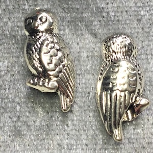 Set of 10 tiny 3D owl beads, silver plated alloy, detailed barn owl bead, owl on a branch