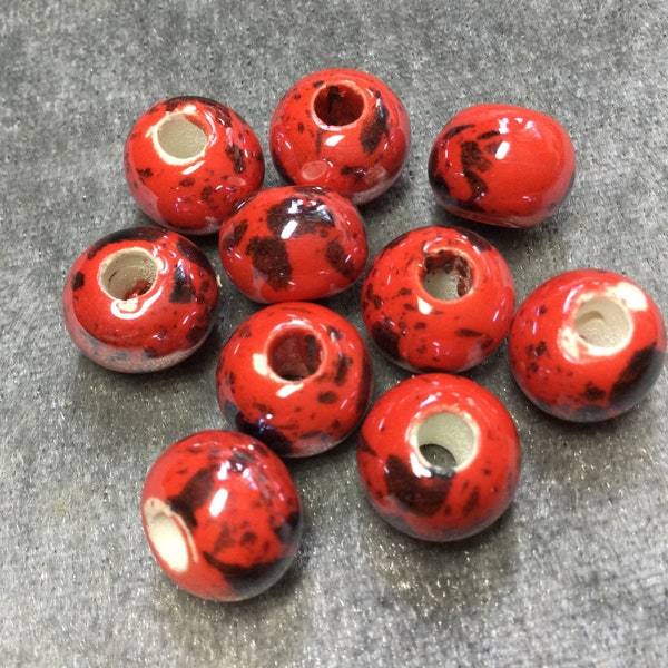 Set of 10 large hole red porcelain rondelle beads, 12x9mm 4 mm hole, red black flecked macrame beads, European charm bead