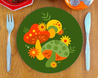 70s Mushrooms Placemats in Green, Set of 4 - 1970s Style Round Place Mats - Retro Table Mats - UK SIZE