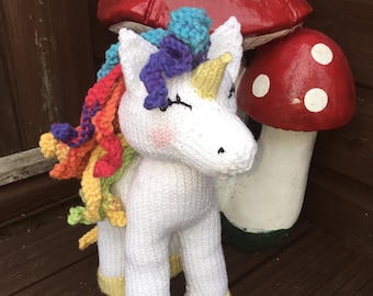 Cuddly unicorn Knitting Pattern