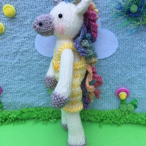 Sparkle the Unicorn knitting Pattern image 4