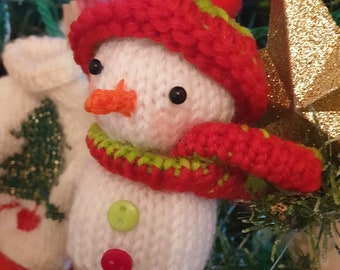 Snowman Christmas Ornament Knitting Pattern – Flat-Knit Festive Decoration PDF