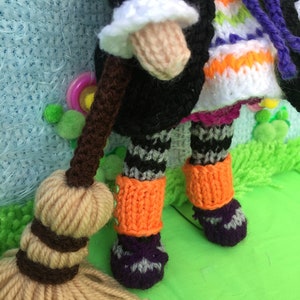 Willow the Witch Doll Knitted Pattern image 2