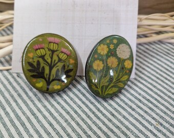 Folk Art Floral Wooden Brooch | Handmade Resin Art Pin | Cottagecore Flower Brooch | Nature Inspired Gift