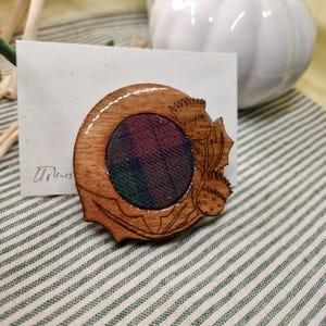 Handmade Rustic Scottish Thistle Tartan Brooch – Wood and Wool Brooch – Traditional Clan Tartan from Kilt Offcuts – Scottish Artist Made