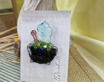 Handmade Witch's Cauldron Brooch | Glitter Wooden Cauldron Pin | Witchy Statement Brooch | Halloween Jewellery | Gothic Cottagecore Gift