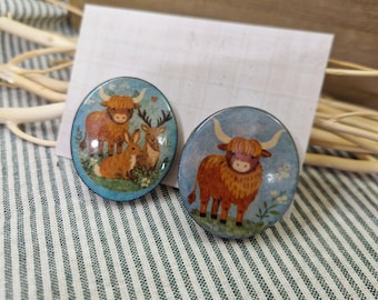 Highland Cow Wooden Brooch | Scottish Cow Pin | Handmade Resin Art Brooch | Highland Gift | Handmade in Scotland