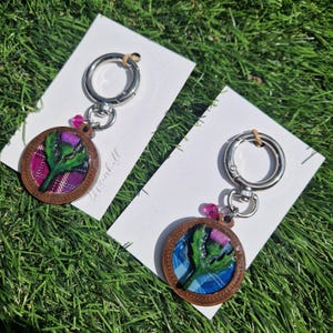 Scottish Thistle Keychain – Resin & Wood Charm with Tartan Fabric Accent | Handmade Scotland Gift