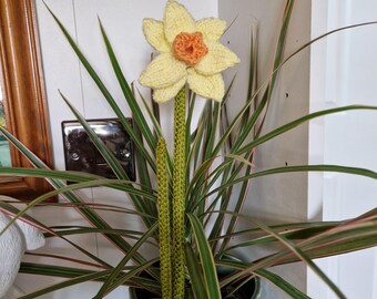 Knitted Daffodil Pattern: Easy Flower Knitting (PDF Digital Download)