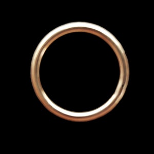 14k Gold Timeless Wedding Ring Round Smooth