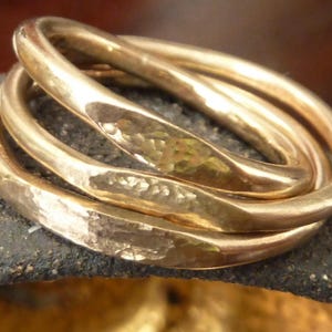 2.5mm wide signet ring made of sterling silver, havy gold plated