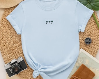 Geborduurd T-shirt palmboom, T-shirt kust, minimalistisch tropisch shirt, esthetiek zomervakantie, T-shirt beachvibes