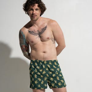 Men&#39;s TENCEL Boxer Shorts: Bananas After Dark Print, Loose Fit