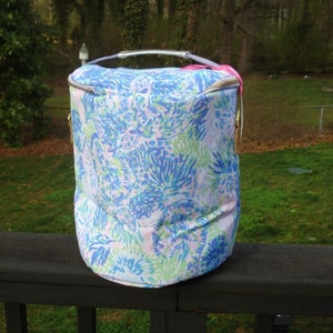 Lilly Pulitzer Cooler Bag tote insulated bag Great for the Beach or Pool. “Party” LP- Cotton Dobby, Makes a GREAT wedding gift. bild 2