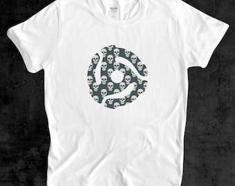Vinyl Record 45 RPM Spindle Skull T-Shirt: Gothic Audiophile Tee