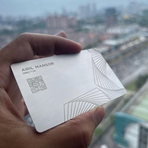OVIN Horizon Smart Business NFC Karte aus Metall