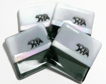 Handcrafted Bear Design Coaster Set, Perfect Gift for Nature Enthusiasts, Fused Glass Mountain Drink Rest