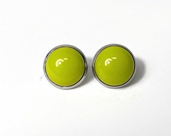 Glass green stud earrings, round studs, fused glass jewelry, best friend gifts, hypoallergenic, 12mm