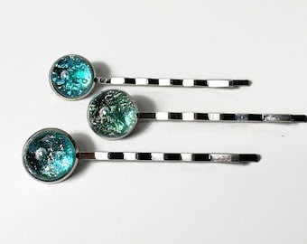 Green blue barrettes hair clips bobby pins fused dichroic glass jewelry green bridal hair jewelry gifts for her set of 3 unique presents