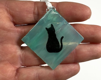 Handcrafted Cat Fused Glass Ornament, Christmas Tree Decoration, Sun Catcher, Unique Gift for Her, Window Hangings