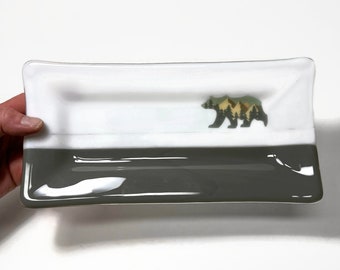 Bear fused glass plate, mountain serving dish, trinket tray, unique gifts for mom, wildlife kitchen decor, nature lover, housewarming gifts