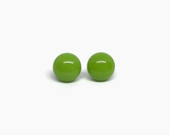 Green stud earrings fused glass jewelry, sparkle studs, round earrings, minimalist Earrings
