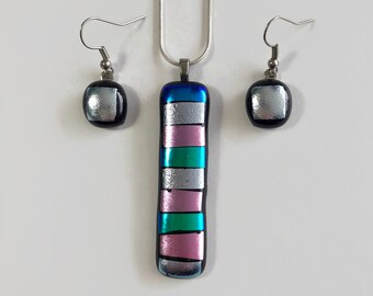 Sparkle glass jewelry set, dichroic glass jewelry, statement jewelry, fused glass jewelry, Glass pendant and earring set