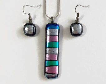 Sparkle glass jewelry set, dichroic glass jewelry, statement jewelry, fused glass jewelry, Glass pendant and earring set