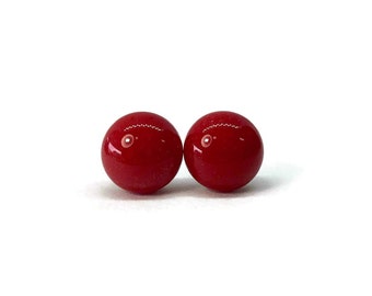 Fused glass jewelry, Red Earrings, glass stud earrings, round earrings, Minimalist earrings, hypoallergenic, button earrings, statement