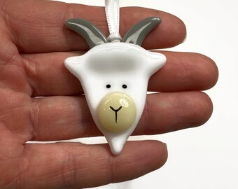 Mountain Goat Fused Glass ornament, Unique Gifts for Her, Tree Hanging, Wildlife Home Decor, Christmas Decoration, window Art