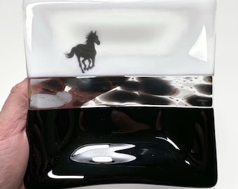 Black horse fused glass plate, serving dish, unique gifts for her, horse art, Western home decor, candy dish, spoon holder, housewarming