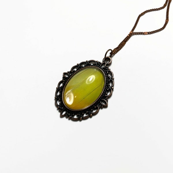 Pendentif véritable papillon en filigrane jaune vif, cadeau unique inspiré de la nature