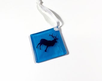 Unique Fused Glass Elk Ornament, Special Keepsake for Mom, Nature Inspired Sun Catcher, Wildlife Window Hanging