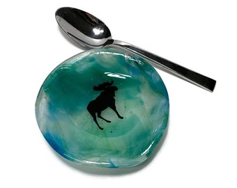 Green moose spoon rest, fused glass spoon holder, utensil dish, kitchen decor, mountain lover, unique gifts for dad housewarming presents