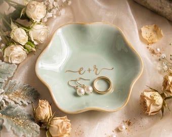 Personalized Scalloped Ceramic Ring Dish, Custom Wavy Edge Jewelry Tray with Gold Initials, Flower Petal Trinket Dish, Engagement Gift