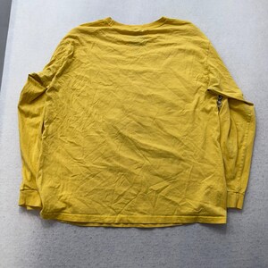 Camiseta de algodón color amarillo mostaza para hombre de Marvel con estampado de Amazing Spider-Man, talla L. imagen 2
