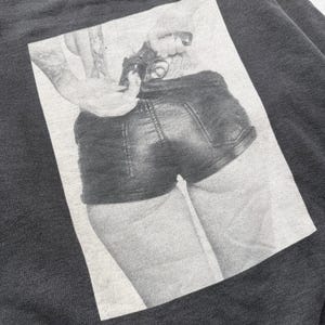 Friends United Network Urban Outfitter Men Black Sweatshirt Revolver Girl Size M image 6