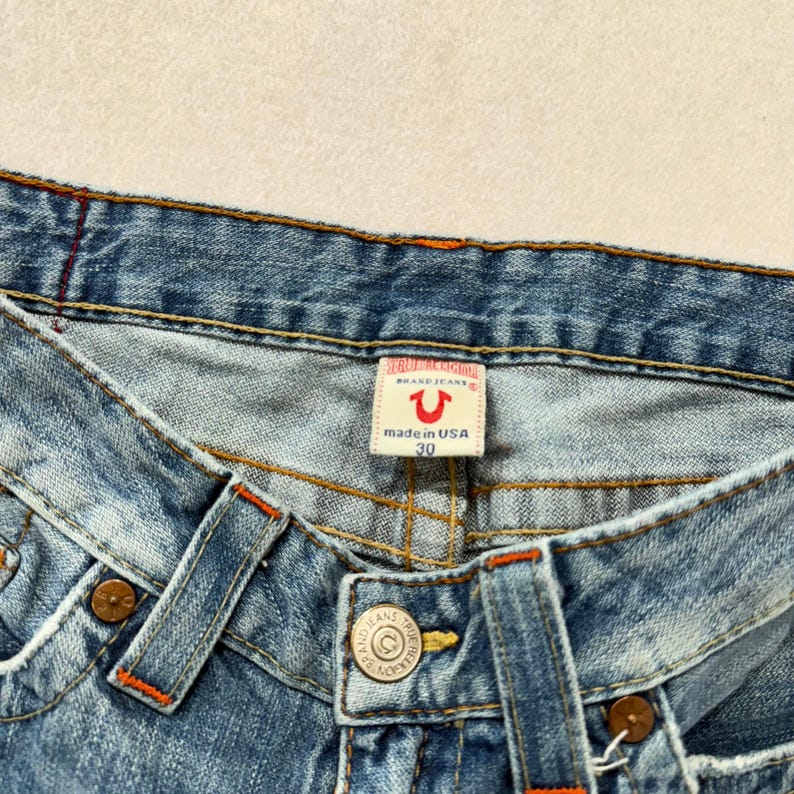 True Religion Blue Denim Cropped Flare Distressed Jeans Raw Saum Low Rise Größe 30 Bild 3