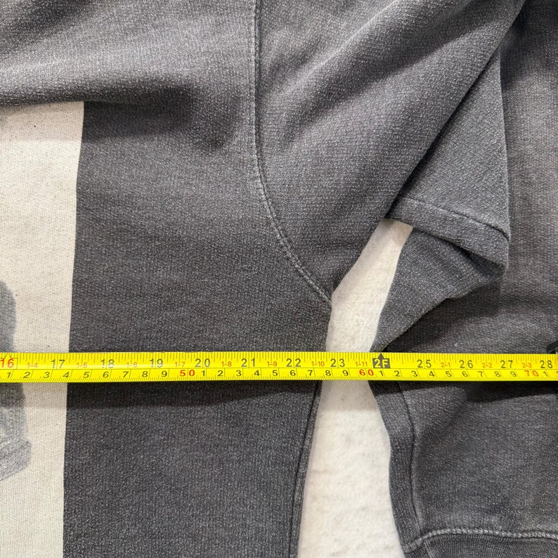 Friends United Network Urban Outfitter Men Black Sweatshirt Revolver Girl Size M image 4
