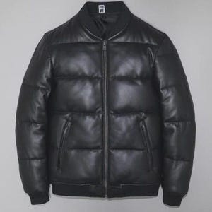 Men&#39;s Black Lambskin Leather Bomber Jacket: Quilted Puffer Winter Coat