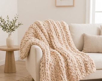 Finger Knit Blanket Pattern PDF, Broken Herringbone Throw Pattern, Chunky Chenille Blanket, No Needles Hand Knit DIY