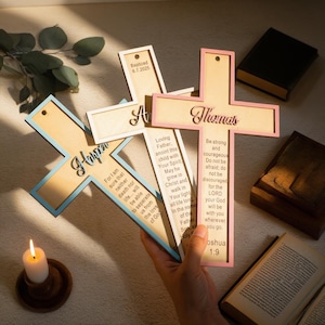 Personalisierte Baby Schlaf Gebetskreuz, Holz Taufe Kreuz, Bibel Vers Schrift, Mädchen oder Jungen Taufe Geschenk, Taufgeschenk für Kind