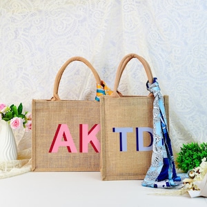 Personalized Burlap Tote Bag, Bridesmaid Name Beach Bag, Mrs Initial Jute  Bag, Proposal Bag, Wedding Gift Bags, Bachelorette Party Bags