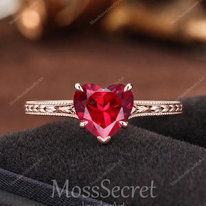 Vintage Verlobungsring mit 2,0 Karat Rubin im Herzschliff, Roségold, Weizenblatt-Fassung, 5 Krappen, Milgrain-Verzierung, Solitär, Geburtsstein Juli, Versprechensring, Geschenk für Sie